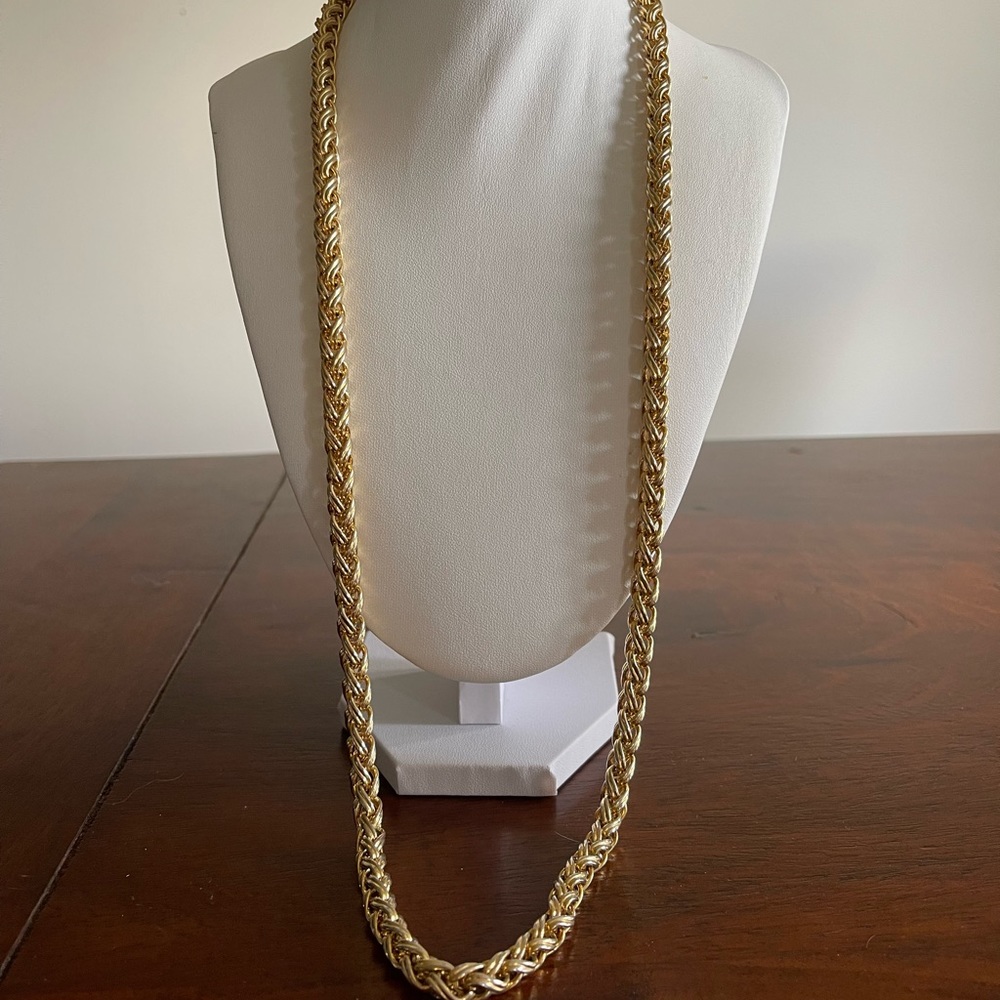 Vintage gold chain heavy lobster clasp great condition 14 inch drop